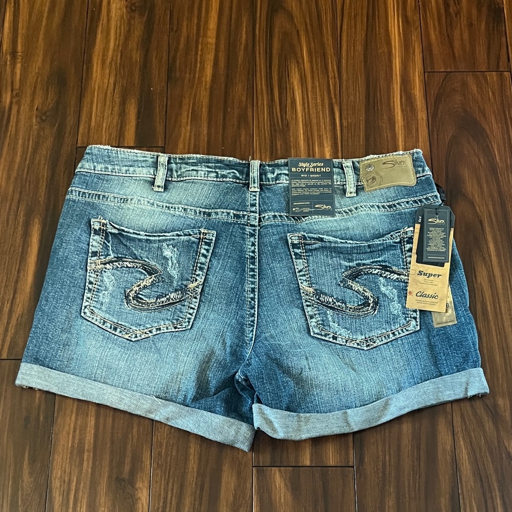 Silver Jeans Women's Classic Blue Jean Shorts